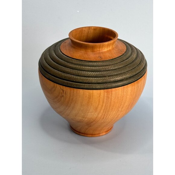 Handcrafted Wooden Vase With Carved Detailing & Natural Knot Design Signed SJ - Picture 5 of 7